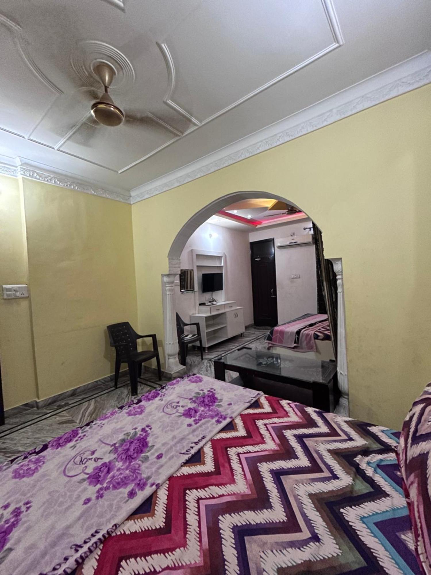 $4 Home Stay Amritsar Exteriör bild